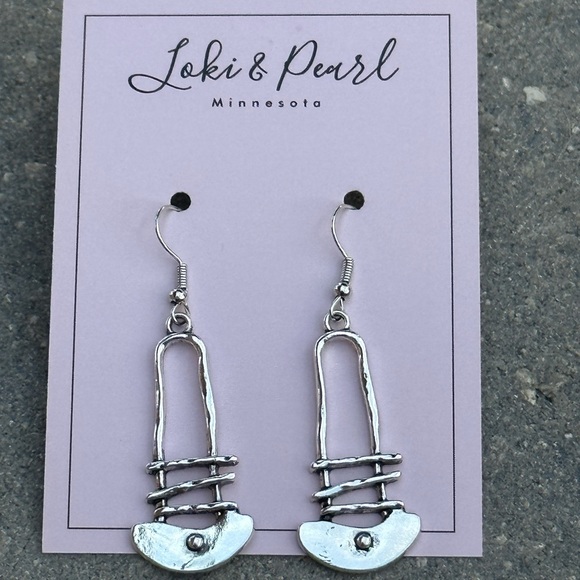 Modernist Silver Plated Dangle Earrings Boutique - Picture 5 of 5